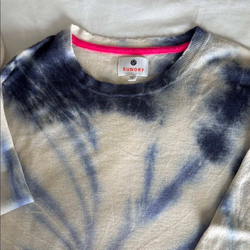 Sundry Navy and Cream Tie-Dye Top